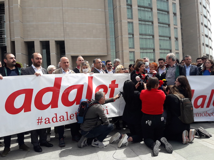 Çağlayan'da Gezi Davası için  Adalet Nöbeti